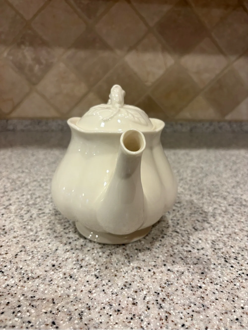 Godinger ceramic teapot